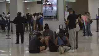 El aeropuerto de Cancún disminuyó sus operaciones este lunes