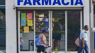 Muchos de los vendedores de farmacias en Cancún no cuentan ni con la secundaria terminada