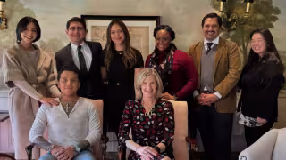 Christian Nodal es premiado por la Universidad de Harvard y Ángela Aguilar lo presume en redes 