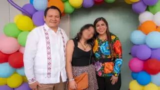 El Gobernador y su esposa destacaron la importancia de reconstruir el vínculo familiar.