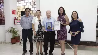 Astrónomo yucateco presenta libro sobre el calendario maya