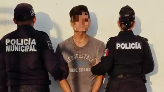 Al hombre se le aseguró un machete Al hombre se le aseguró un machete