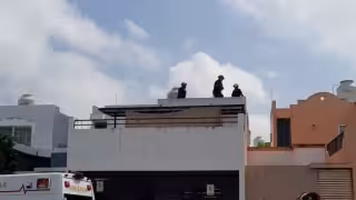Hombre cae del techo mientras revisaba su tinaco en Mérida