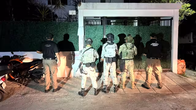 En el operativo sólo participaron fuerzas federales; hallaron fusiles de asalto, granadas de fragmentación, chalecos blindados y drogas