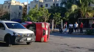 La persona que resultó lesionada fue trasladada por paramédicos a un hospital