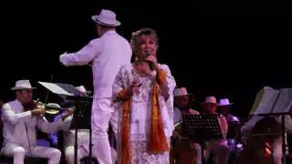 “Estoy reconfirmando mi compromiso con lo nuestro, con la cultura”: Reconocen a Maricarmen Pérez con la Medalla Yucatán