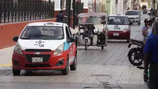 Taxis piratas causan caída en la demanda del transporte en Campeche