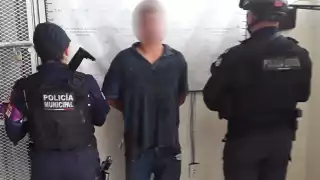 Detienen a hombre portando una cabeza humana en Coatepec; fue arrestado previamente en Tulum