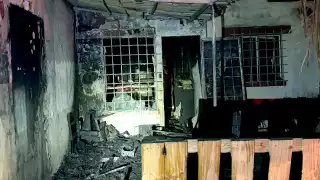 Una familia, en el fraccionamiento Villas Otoch, perdió todas sus pertenencias cuando un artefacto pirotécnico siniestró su casa