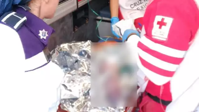 El menor fue trasladado al hospital de emergencia y será resguardado en una casa de asistencia