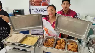 20  restaurantes deleitan en el VIII Festival del Camarón en Ciudad del Carmen