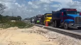 Bloqueo sindical detiene ampliación de carretera Villahermosa–Escárcega