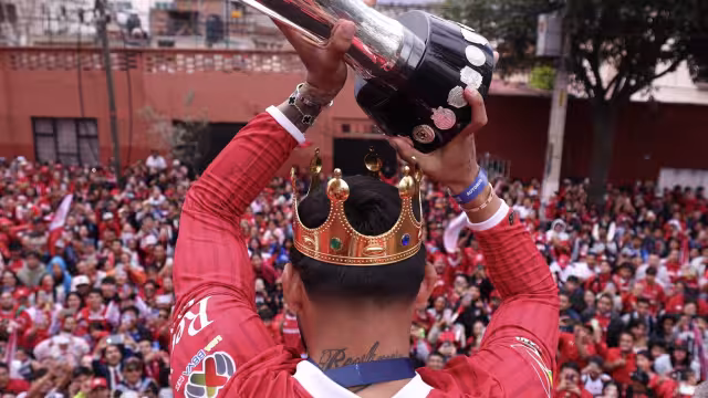 Alexis Vega se convirtió en el capitán y referente del equipo escarlata.