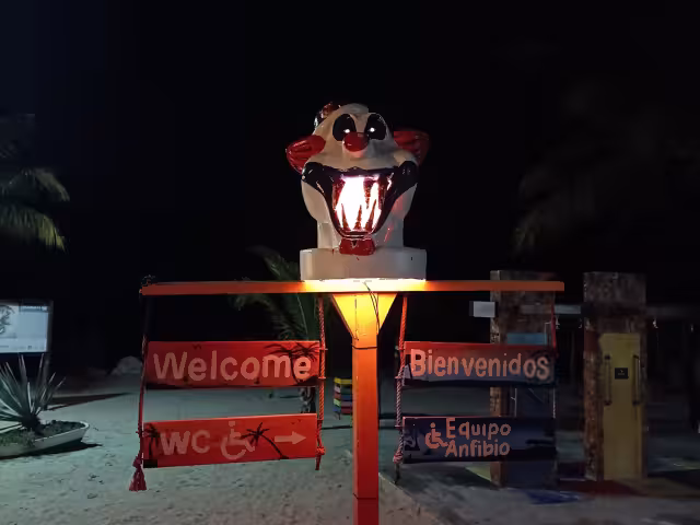 Playa Bonita se transforma en “La Playa del Terror” para celebrar Halloween en Campeche