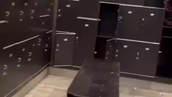 El usuario evidenció la falta de seguridad en los lockers como también del gimnasio El usuario evidenció la falta de seguridad en los lockers como también del gimnasio