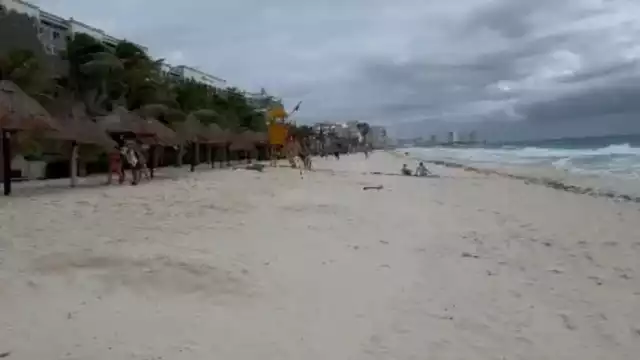 Huracán “Milton": Así amanece la Zona Hotelera con Alerta Amarilla