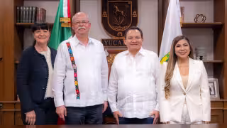 Joaquín Díaz Mena se reúne en Mérida con el embajador de Alemania en México, Clemens von Goetze