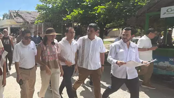 Autoridades de los  tres órdenes de  Gobierno buscan  devolver la confianza a inversionistas y visitantes Autoridades de los  tres órdenes de  Gobierno buscan  devolver la confianza a inversionistas y visitantes