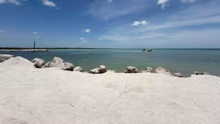 Playas de Yucatán, en riesgo por erosión: aumento del nivel del mar y obras humanas aceleran el problema