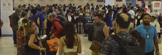 La movilidad de pasajeros se mantiene durante este jueves