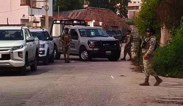 Fuerte operativo federal en viviendas de Tizimín