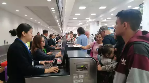 En el caso de demoras, solo se reportaron un total de 8 En el caso de demoras, solo se reportaron un total de 8