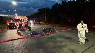 Hombres mueren en accidente automovilístico tras impacto de frente