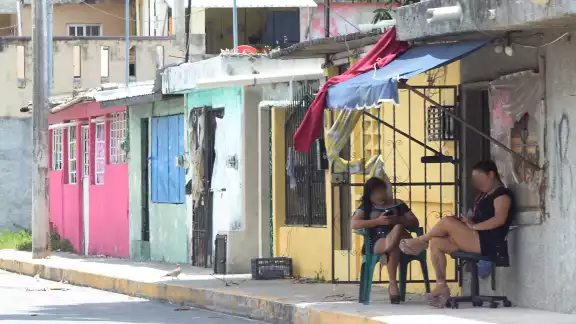 Uno de los principales factores de contagio es que muchas personas mantienen relaciones sexuales sin el uso de protección