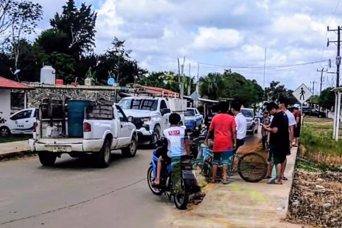 Habitantes de Blanca Flor retienen a trabajadores de la CFE por falta ...