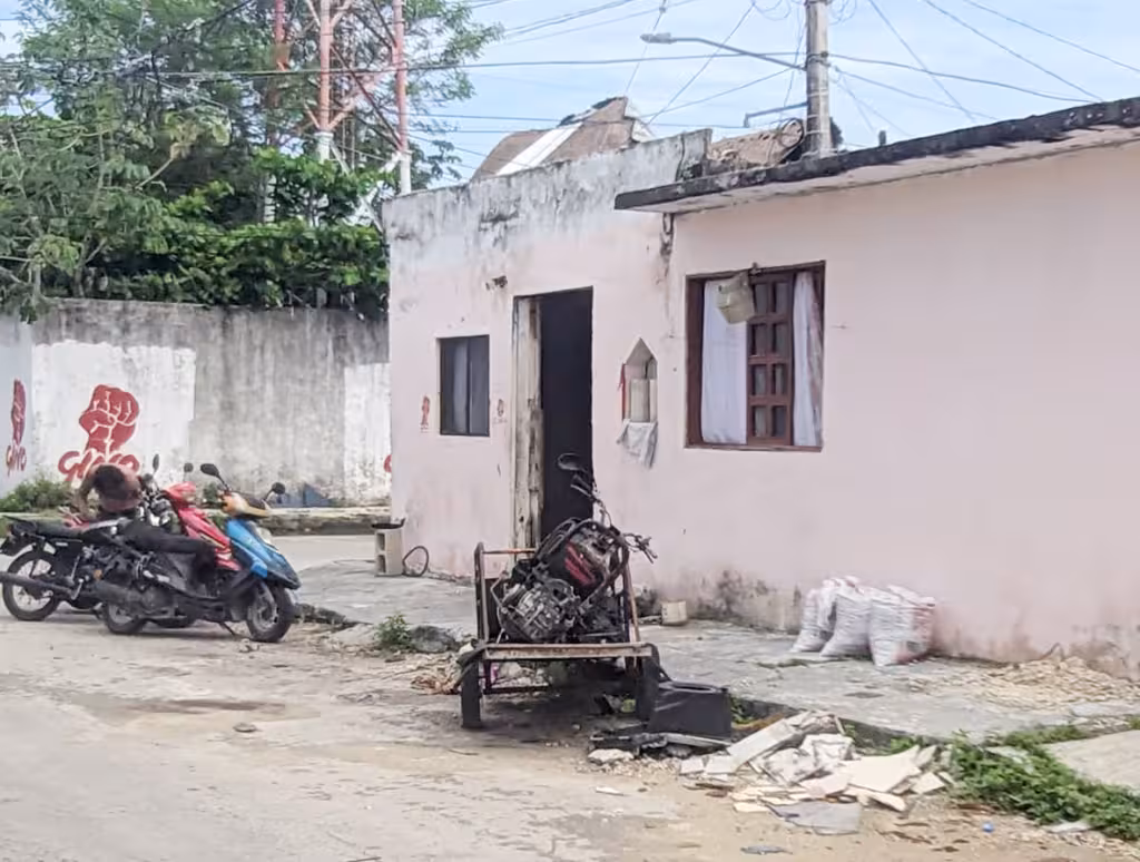 Cozumel identifica 120 viviendas vulnerables ante posibles huracanes