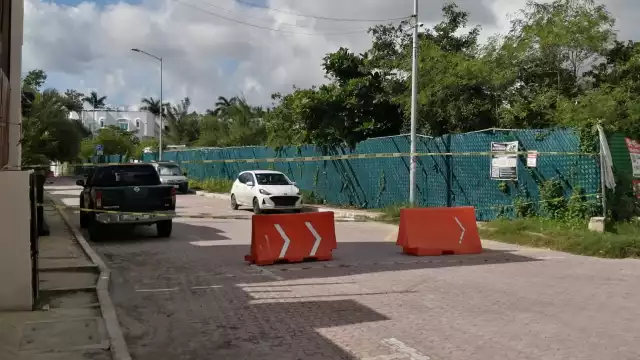 Fue desde temprano en la mañana que la calle fue acordonada debido a los riesgos