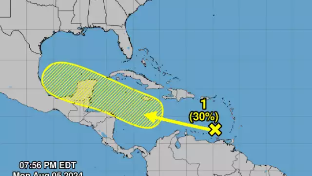 El NHC está monitoreando una onda tropical en el mar Caribe que podría convertirse en ciclón tropical en los próximos días.