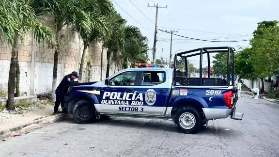 Elementos policiacos municipales arribaron al lugar de los hechos y encontraron a los dos hombres heridos Elementos policiacos municipales arribaron al lugar de los hechos y encontraron a los dos hombres heridos