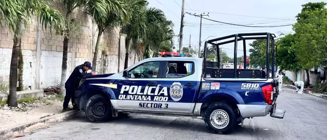 Elementos policiacos municipales arribaron al lugar de los hechos y encontraron a los dos hombres heridos