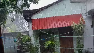 Inicia primer aguacero en José María Morelos por la Tormenta Tropical "Helene"