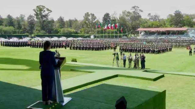 Ceremonia de salutación de las Fuerzas Armadas y Guardia Nacional a la presidenta Claudia Sheinbaum