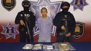 La Policía Estatal detuvo a un joven en posesión de diversos estupefacientes en la Supermanzana 259