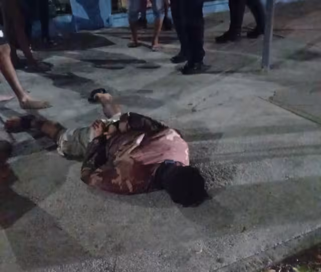 El hombre intentaba atracar al personal de una pizzería