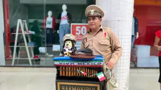 Ruíz aprendió el oficio hace 19 años gracias a un familiar