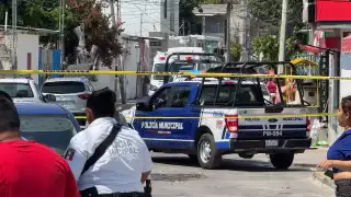 Policías campechanos bajo investigación de la FGE tras herir a hombre con arma de fuego