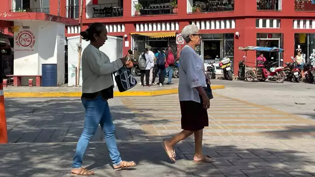 Habitantes comentan lo difícil que es mantenerse estable en la actualidad por el alza de precios