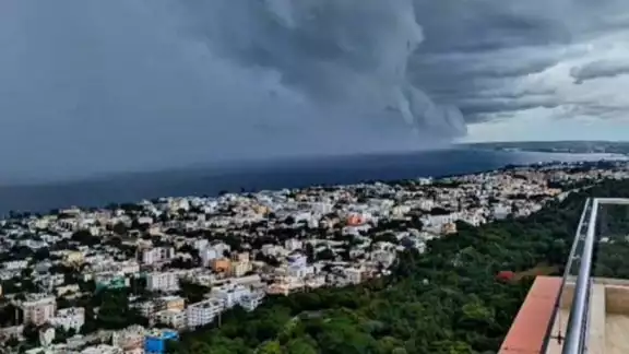 El Huracán Beryl ya cobró la vida de al menos cinco personas a su paso por las Antillas