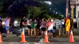 Vecinos de la SM 221 bloquearon avenidas de Cancún por falta de luz