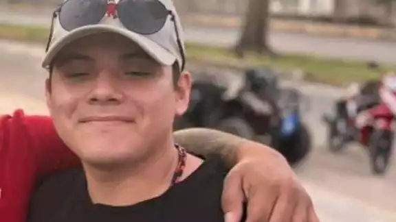 Axel Osvaldo Alamilla Pech fue reportado como desaparecido. Axel Osvaldo Alamilla Pech fue reportado como desaparecido.