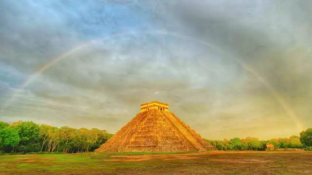 El espectacular arcoíris fue captado durante el amanecer de este jueves