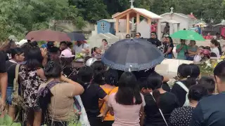 Dan el último adiós a Joselyn, joven que murió por cáncer en Felipe Carrillo Puerto