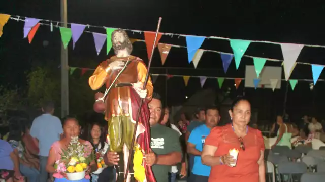 Devotos de la comisaría de Kabichén depositan su confi anza y amor en el protector del campo
