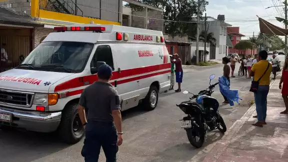 El reporte se realizó alrededor de las 9:00 am por los mismos vecinos El reporte se realizó alrededor de las 9:00 am por los mismos vecinos