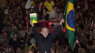 El presidente y candidato de izquierda busca remontar en la segunda vuelta.