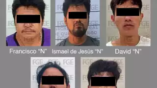 Debido a la presunta posesión de drogas entre estas marihuana y cocaína, fueron detenidos